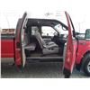 Image 26 : A8 --  2001 FORD F350 SRW SUPER DUTY EXT CAB 4X4 , Red , 290143  KM's TMU  "NO RESERVE"