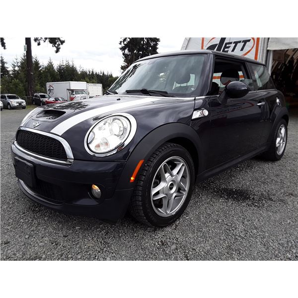 H6A --  2009 MINI COOPER S  , Black , 102406  KM's