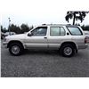 Image 8 : A7 --  1998 NISSAN PATHFINDER LE , Brown , 268631  KM's  "NO RESERVE"