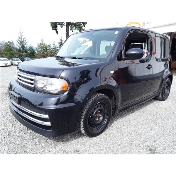 B4 --  2010 NISSAN CUBE , Blue , 204220  KM's