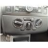 Image 24 : K5 --  2009 NISSAN VERSA S SL , Silver , 187829  KM's