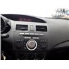 Image 37 : C6 --  2010 MAZDA 3I  , White , 273439  KM's