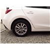 Image 18 : H6B --  2014 MAZDA 3 TOURING  , White , 64794  KM's