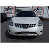 Image 2 : H6G --  2011 NISSAN ROGUE S  , White , 133695  KM's