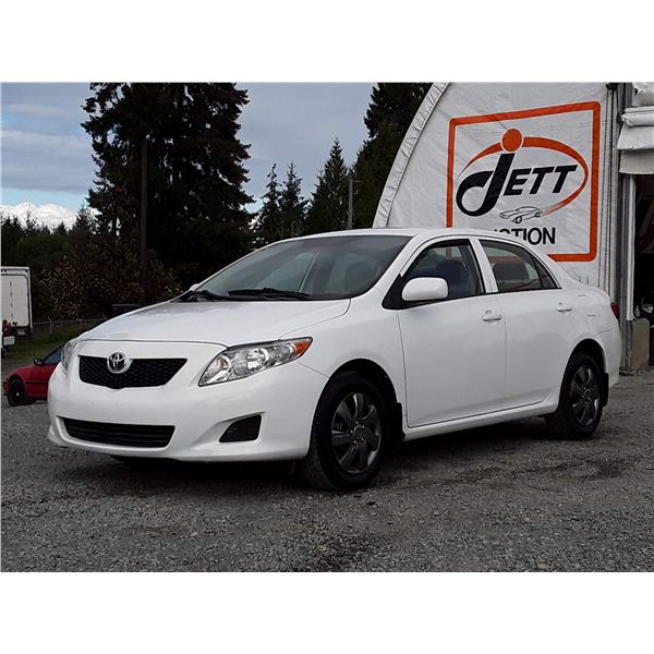 B5 --  2010 TOYOTA COROLLA  , White , 191809  KM's