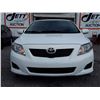 Image 2 : B5 --  2010 TOYOTA COROLLA  , White , 191809  KM's