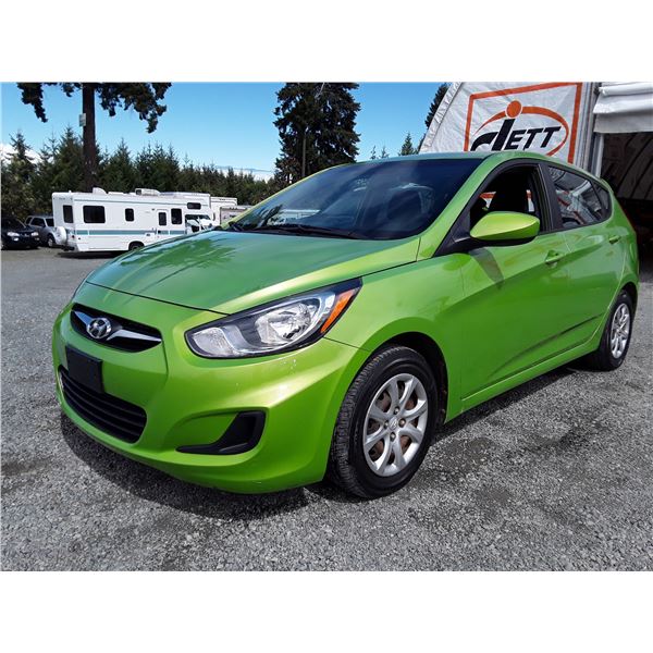 A3 --  2012 HYUNDAI ACCENT GLS , Green , 48201  KM's  "NO RESERVE"