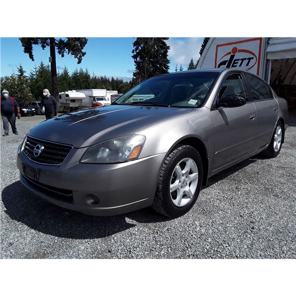 A6 --  2005 NISSAN ALTIMA S , Brown , 263902  KM's