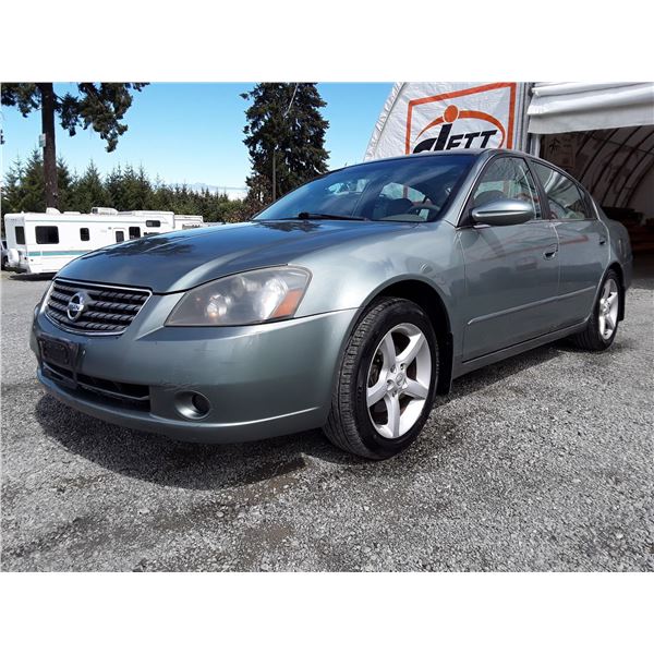 D5 --  2005 NISSAN ALTIMA SE , Green , 189963  KM's