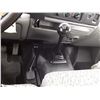 Image 41 : F6 --  2003 FORD F350 SRW SUPER DUTY 4X4 DIESEL , White , 186861  KM's