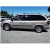 Image 8 : A12 --  2005 DODGE GRAND CARAVAN SE , Brown , 286298  KM's  "NO RESERVE"