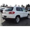 Image 5 : C2 --  2011 VW TIGUAN S , White , 210554  KM's