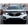 Image 2 : G5 --  2011 KIA SORENTO , White , 245949  KM's