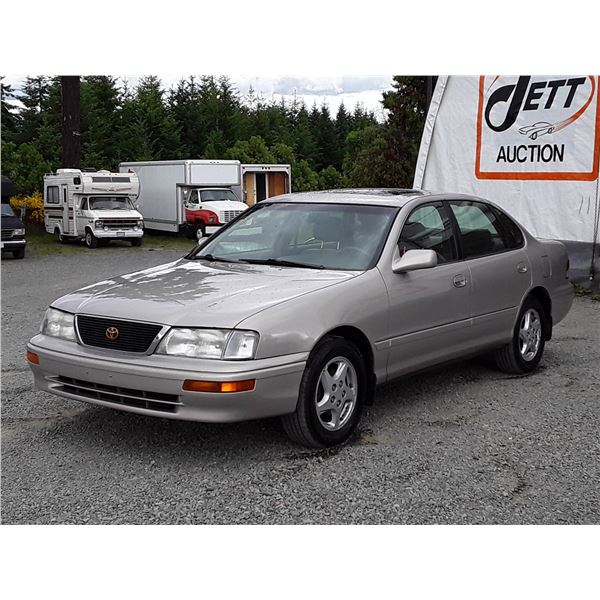 A1 --  1997 TOYOTA AVALON XL, SILVER, 154,528 MILES  "NO RESERVE"