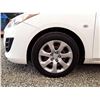 Image 18 : D6 --  2010 MAZDA 3 I, WHITE, 208,498 KMS