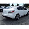 Image 5 : D6 --  2010 MAZDA 3 I, WHITE, 208,498 KMS