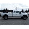 Image 4 : F6 --  2003 FORD F350 SRW SUPER DUTY 4X4 DIESEL , White , 186861  KM's