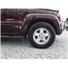 Image 17 : E2 --  2004 JEEP LIBERTY LTD 4X4 , Red , 204656  KM's