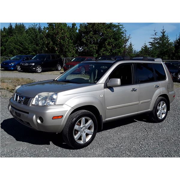 J4 --  2006 NISSAN X-TRAIL XE 4X4  , Silver , 265169  KM's