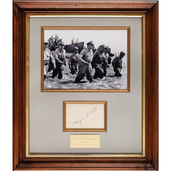 Douglas MacArthur Signature