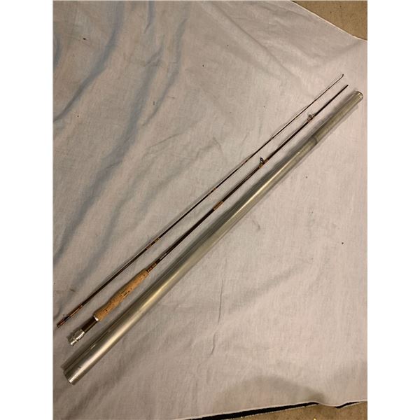 Sage Graphite 2 piece fly rod w/metal tube case