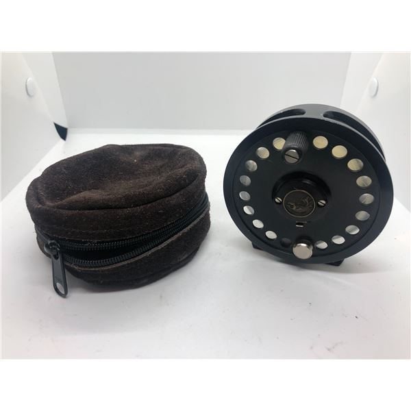 Cassette 567 & 8 fly reel w/case made in argentina