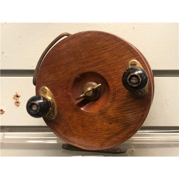 Peetz vintage classic wooden 5" fishing reel