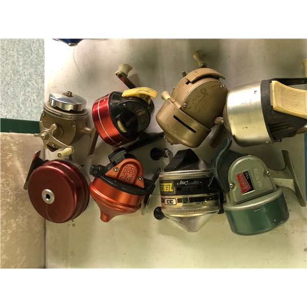 8 assorted vintage casting reels