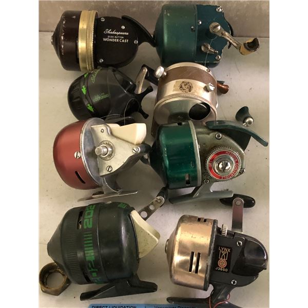 8 assorted vintage casting reels