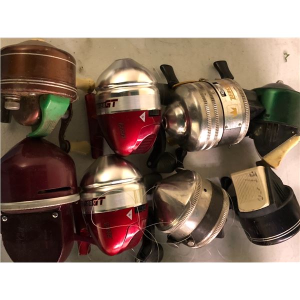 8 assorted vintage casting reels