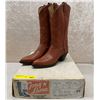Image 1 : Pair of Tony Lama rust pointed cowboy boots - size 9 (NOS)