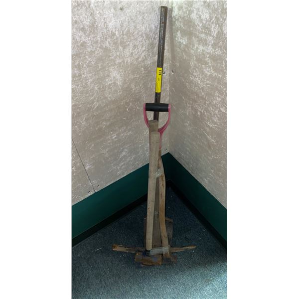 Group of 5 assorted handy yard tools - sledgehammer/axe/shovel etc....