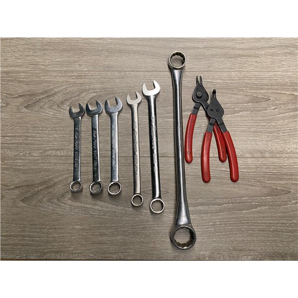 Group of 8 assorted blue point combination wrenches and pliers