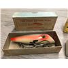 Image 2 : 2 Vintage lures w/ original box - true action plug by Hadsion fish lure company & rush - tango by US