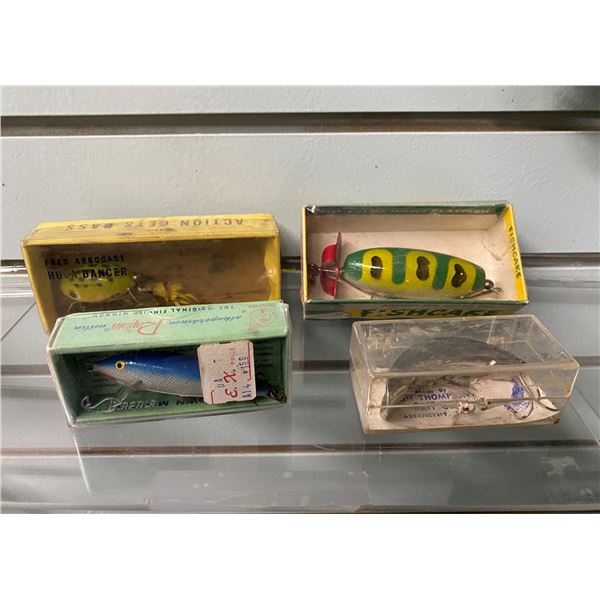 Group of 4 vintage fishing lure w/original box