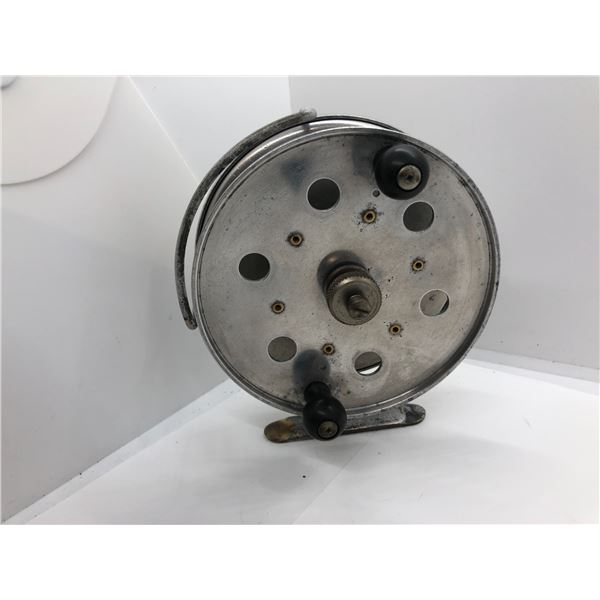 Vintage Allcocks England polished aluminum center pin salmon reel 4 1/2in