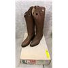 Image 1 : Pair of Tony Lama retan natural cowboy boots size 8 1/2 (NOS)