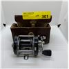 Image 1 : ABU Garcia ambassadeur 6000C level-wind reel w/ leather case