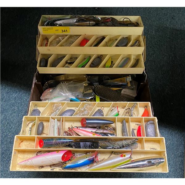 Old Pal/Woodstream tackle box & contents (mostly ocean tackle)