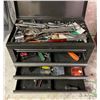 Image 2 : Grey four drawer tool cabinet w/ assorted tools