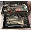Image 3 : Grey four drawer tool cabinet w/ assorted tools
