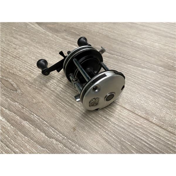 ABU Garcia ambassadeur 6500C silver level-wind reel