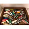 Image 1 : Box of approx. 36 assorted salmon plugs