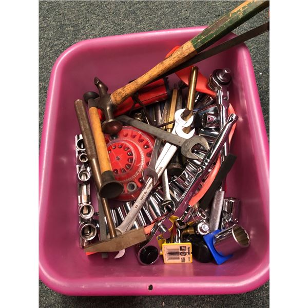 Box of assorted tools/ ratchets/ sockets/ hammers etc. (assorted brands)