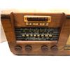 Image 2 : General Electric JK-70 1940's tube radio (works well, original antenna)