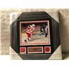 Image 1 : Framed Brett Hull limited edition print #25/700 Detroit Red Wings 700th career goal Feb 10th, 2003 s