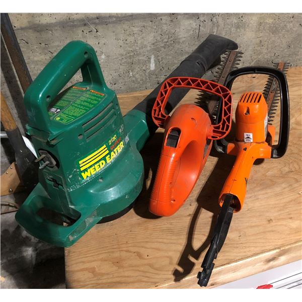 Super Weed Eater electric blower & 2 Black & Decker hedge trimmers