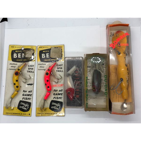 Group of 5 vintage fishing lures w/ original boxes & packaging