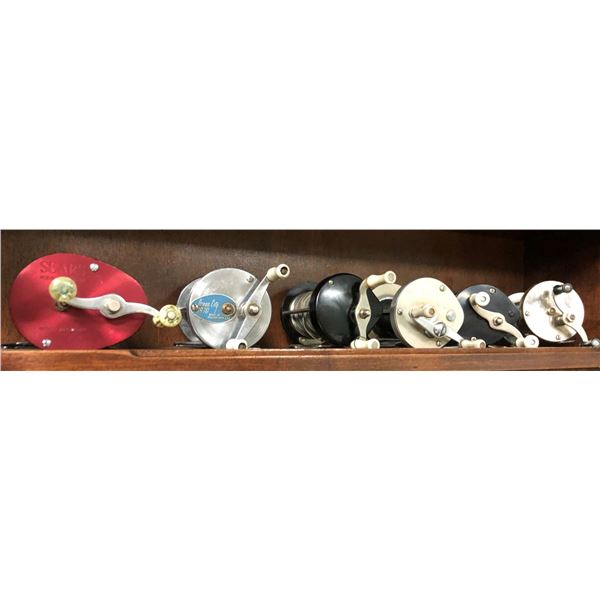 Group of 6 assorted vintage bait cast fishing reels