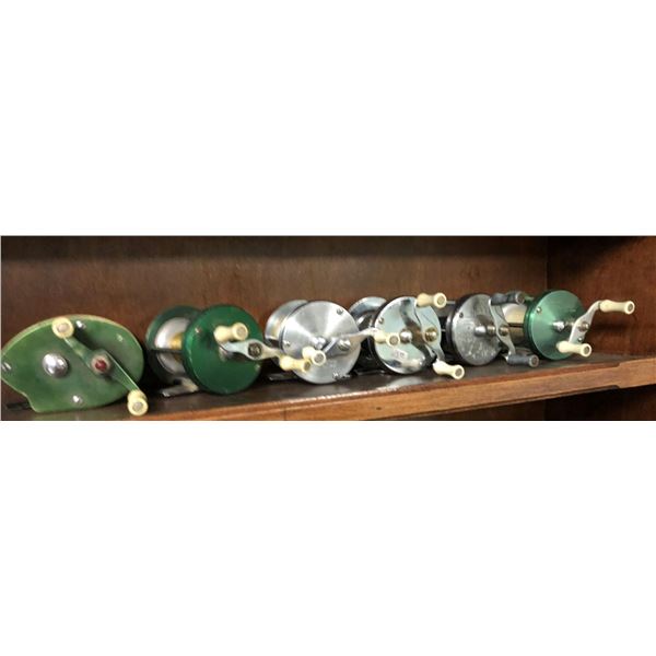 Group of 6 assorted vintage bait cast fishing reels